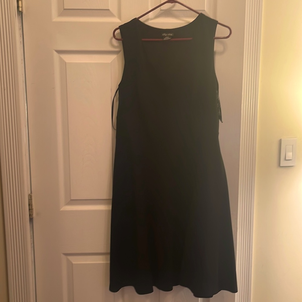 City chic black A line scalloped neck